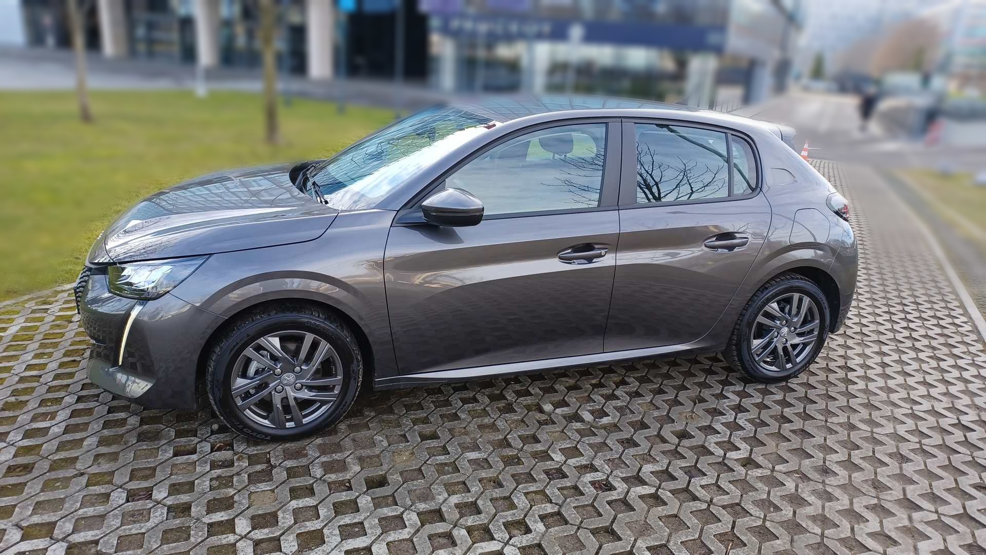 Peugeot 208 1,5 BlueHDi 100 S&S Active Business 11,500 km 17.904,<sup  class=currency-decimal>31</sup> €
