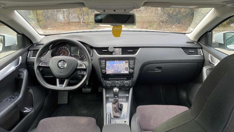 Škoda Octavia Combi 2,0 TDI Elegance DSG