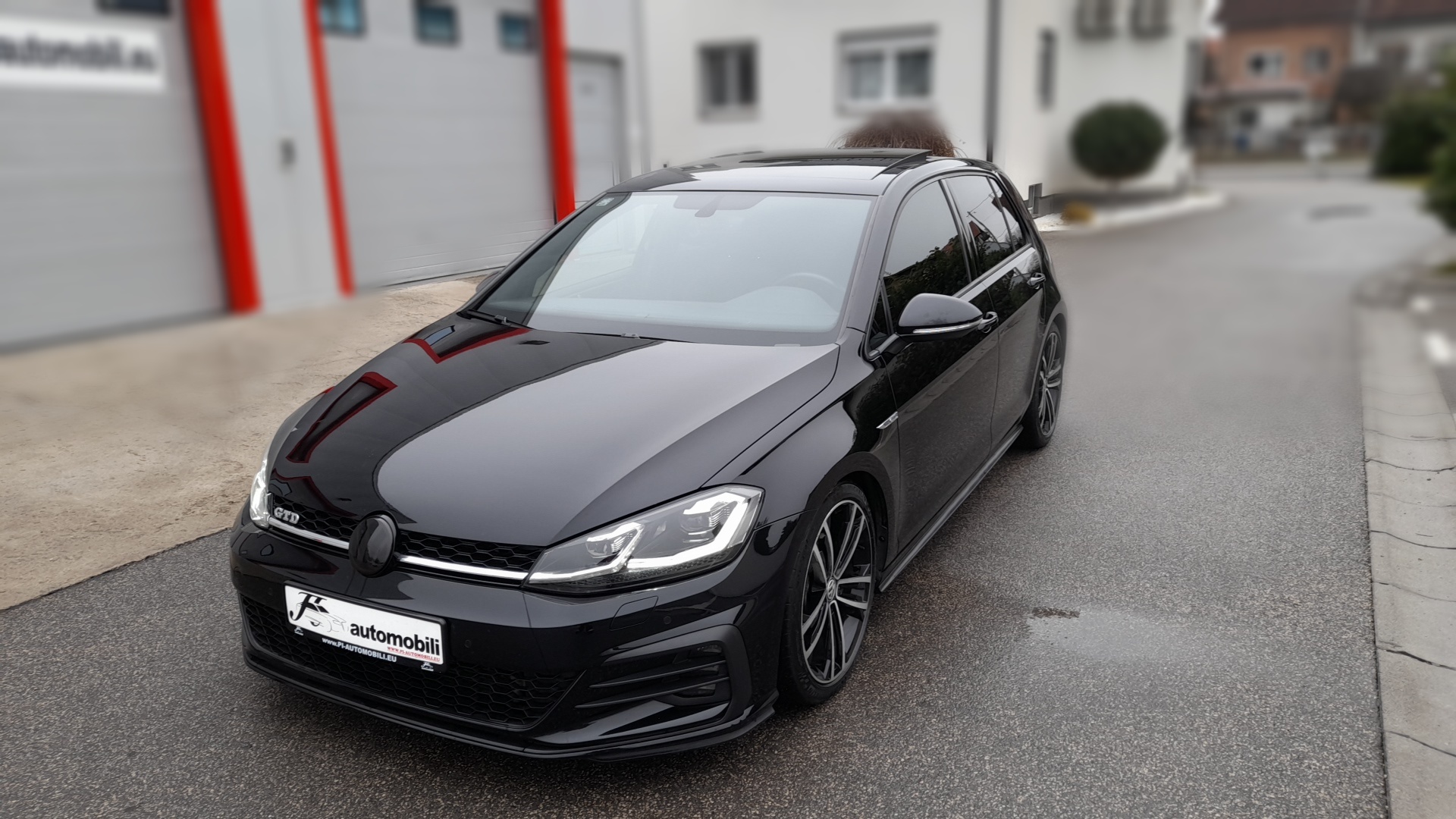 VW Golf 2,0 GTD BMT DSG 71,580 km 29.464,<sup class=currency