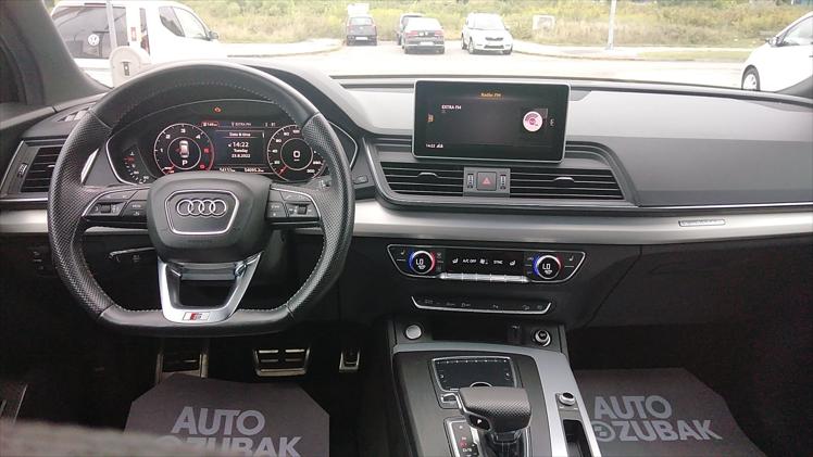 Audi Q5 quattro 40 TDI Sport S tronic
