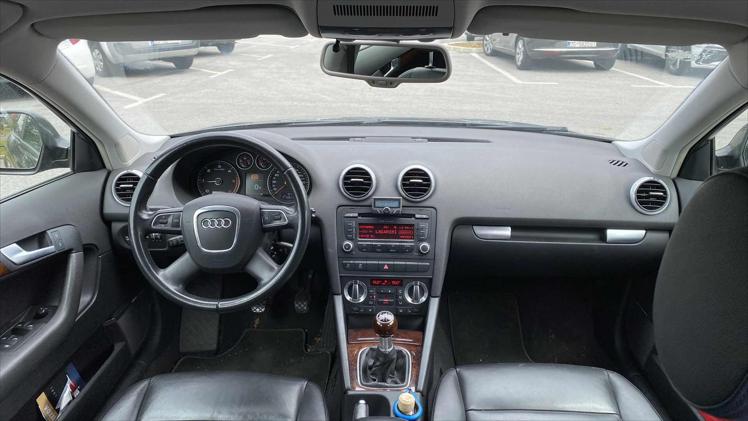 Audi A3 Sportback 1,6 TDI Attraction