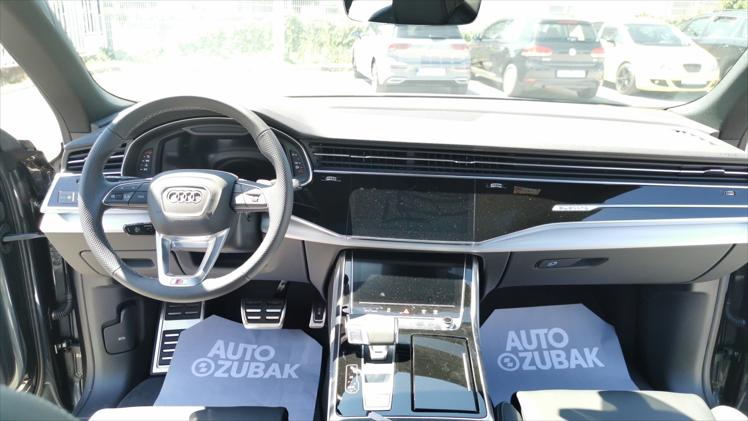Audi Q8 quattro 50 TDI Select Tiptronic