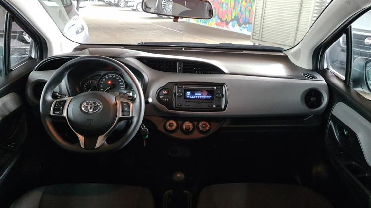 Toyota Yaris 1.0 VVT-i Active 5 vrata