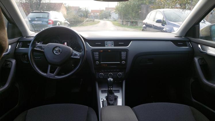 Škoda Octavia 1,6 TDI Ambition Plus DSG