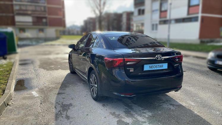 Toyota Avensis 2,0 D-4D Style