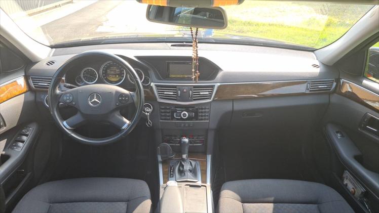 Mercedes-Benz E200CDI