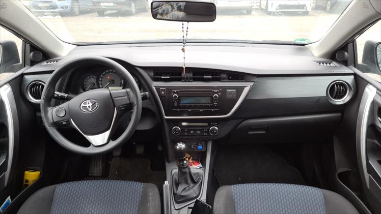 Toyota Auris 1,4 D-4D Active