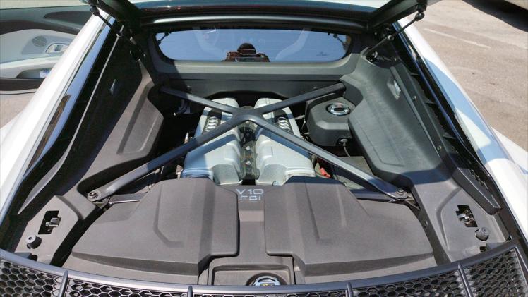 Audi R8 Coupé V10 quattro S-tronic