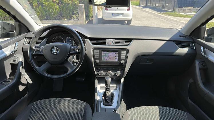 Škoda Octavia Combi 2,0 TDI Ambition DSG