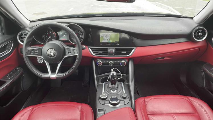 Alfa Romeo Alfa Romeo Giulia 4x4 2018 2.2 JTDm automatik