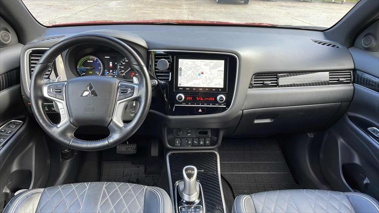 Mitsubishi Outlander PHEV 4WD 2,4 Intense LED Aut.