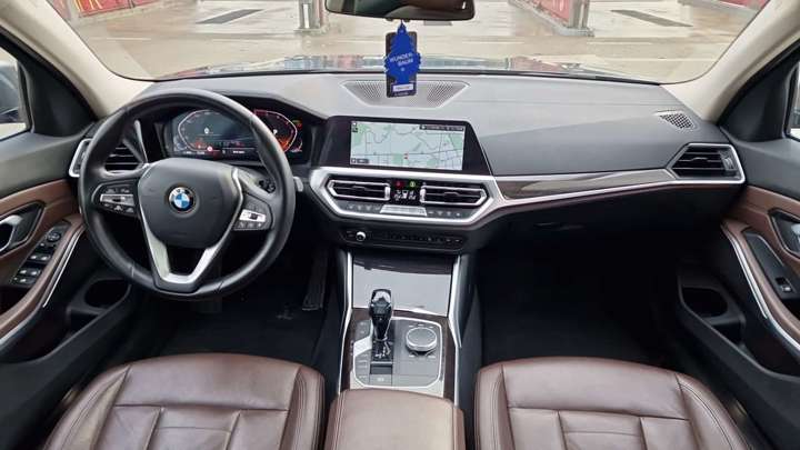 BMW 320d Luxury Line Aut.