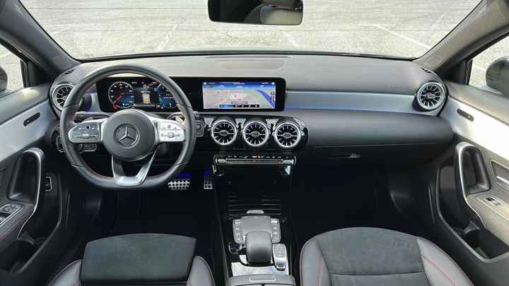 Mercedes-Benz A 200D