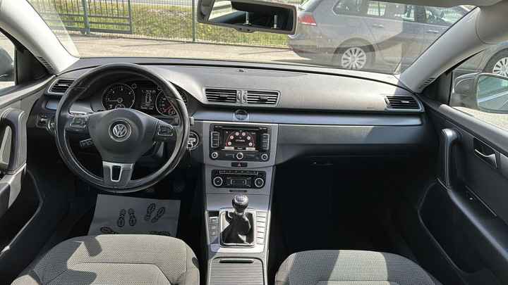 VW Passat Variant 1.6 5 vrata
