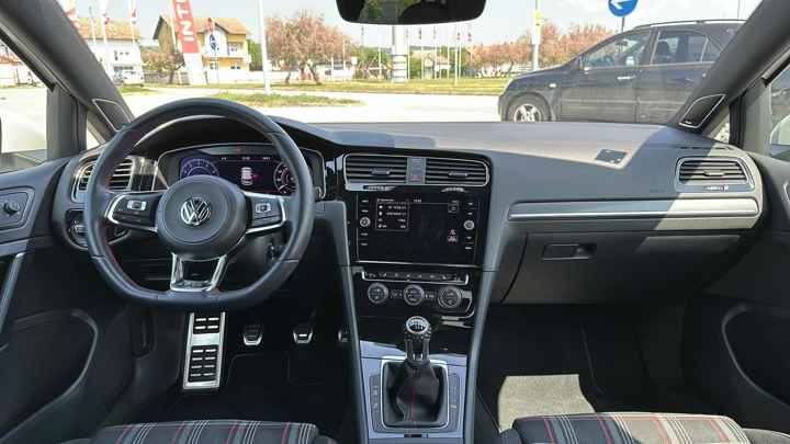 VW Golf 2,0 GTI BMT