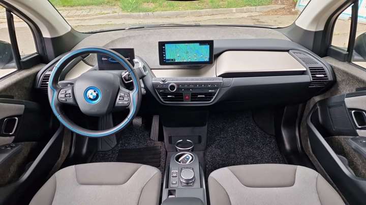 BMW i3S