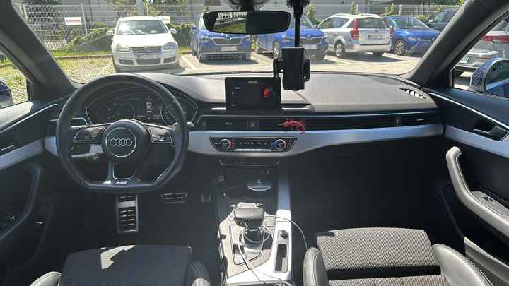 Audi A4 35 TDI S line S tronic