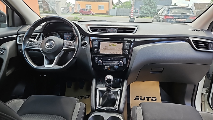 Nissan Qashqai 1,3 DIG-T 160 N-Connecta