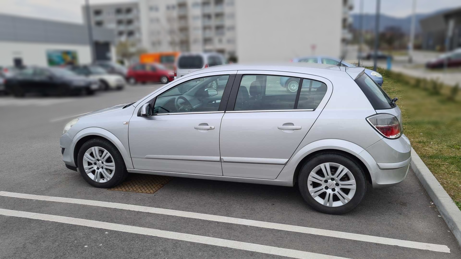 Opel ASTRA H 1.7CDTI COSMO 210,596 km 4.539,<sup class=currency-decimal>69</ sup> €, opel astra h