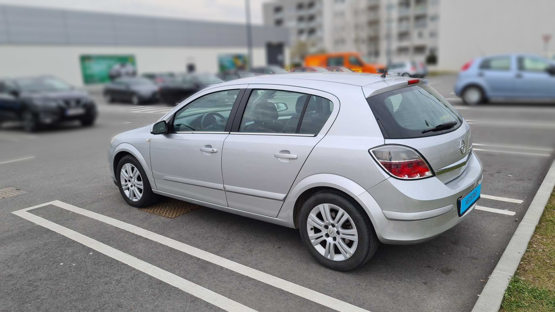Opel ASTRA H 1.7CDTI COSMO 210,596 km 4.539,<sup class=currency
