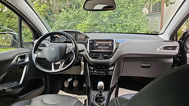 Peugeot 2008 Allure 1,6 BlueHDi