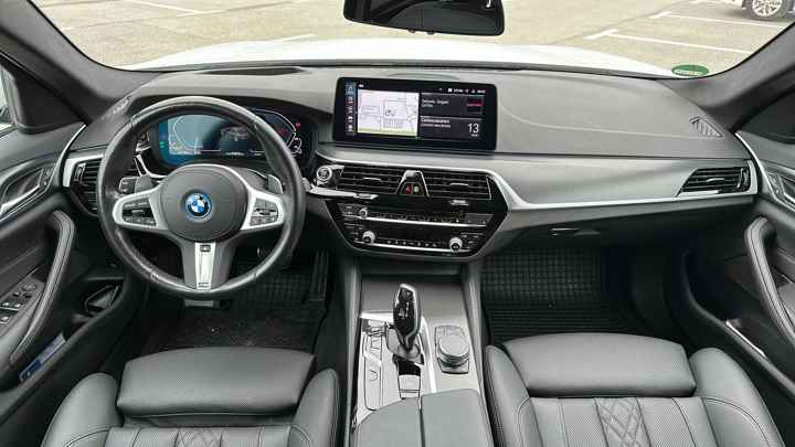 BMW Serija 5, 530e XDRIVE M