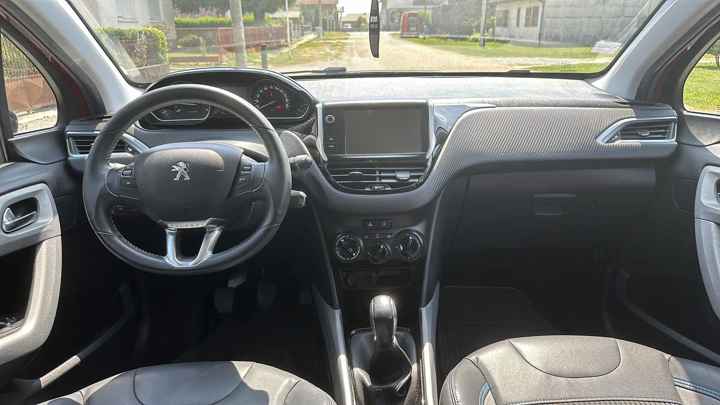 Peugeot 2008 1.2 Urbancross