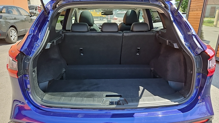 Nissan Qashqai 1,3 DIG-T MHEV Tekna