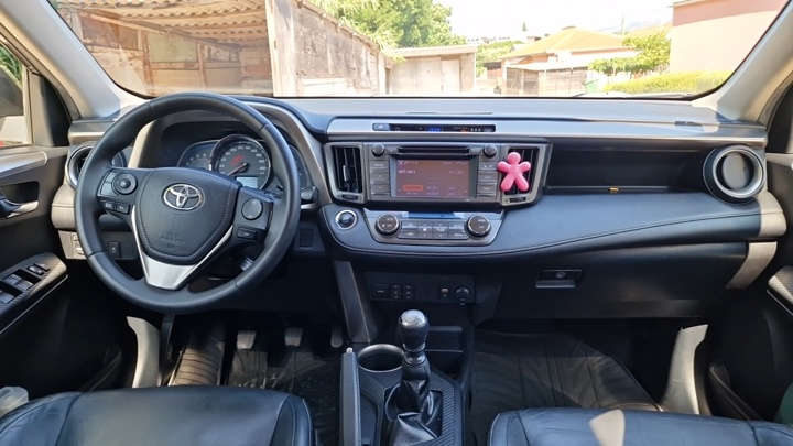 Toyota RAV4 2,2 D-4D Active