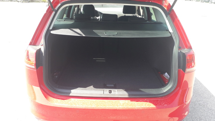 VW Golf Variant 1,6 TDI BMT Lounge 5 vrata