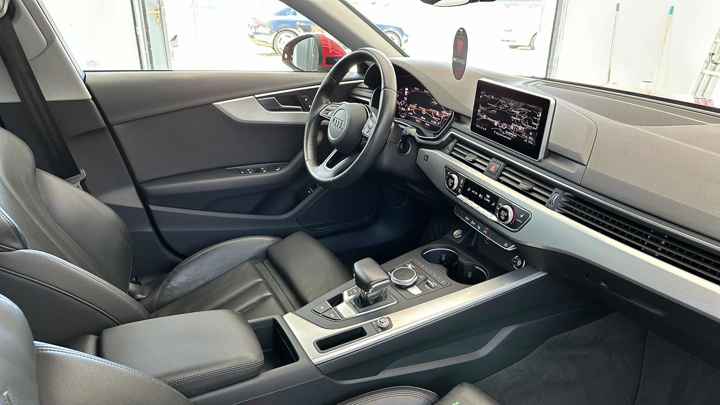 Audi Audi A4 2.0 TDI S-line