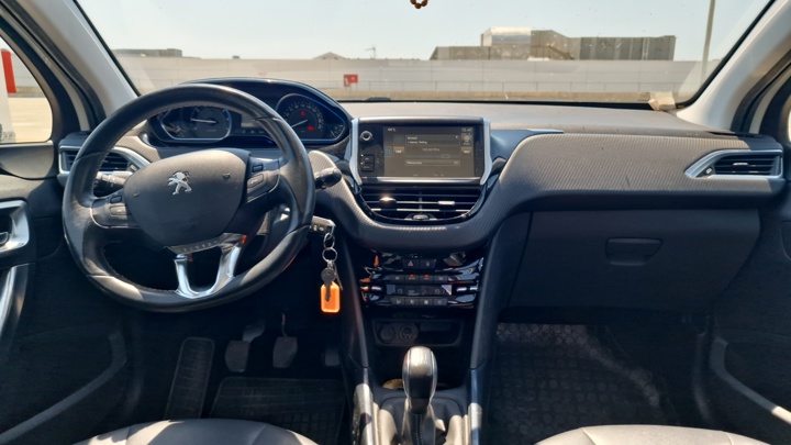 Peugeot 2008 Allure 1,2 VTi PureTech