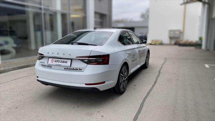 Škoda Superb iV 1,4 TSI Premium DSG