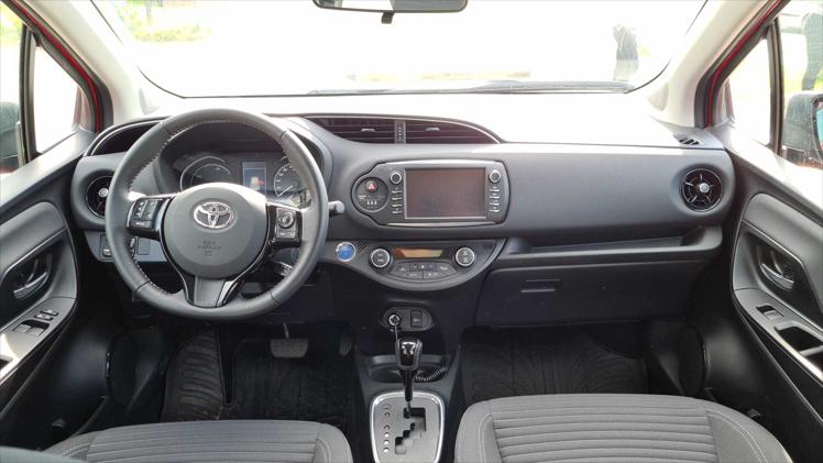 Toyota Yaris Hybrid 1.5 Sol