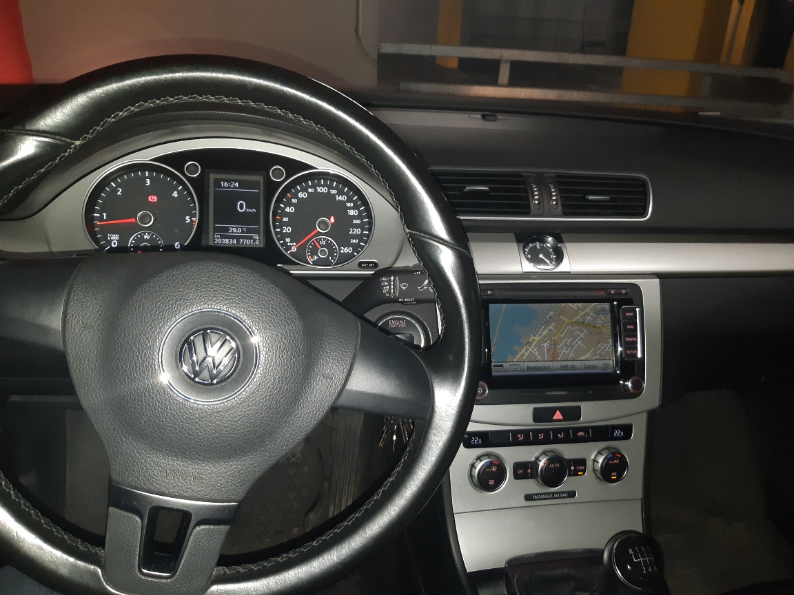 VW Passat 1,6 TDI BMT Trendline