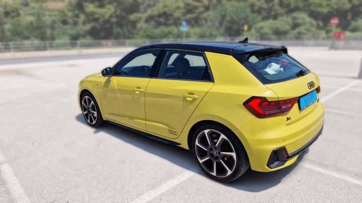 Audi A1 Sportback 25 TFSI S line