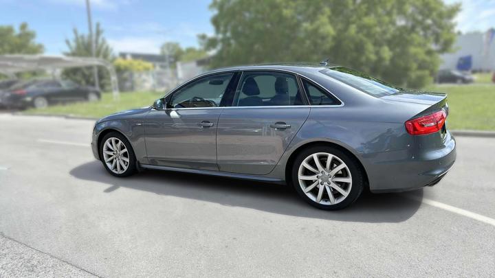 Audi A4 2,0 TDI Quattro S tronic