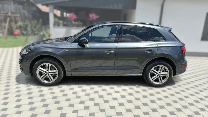 Audi Q5 quattro 40TDI S -line 5 vrata