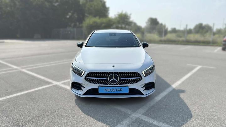 Mercedes-Benz A200d AMG Line