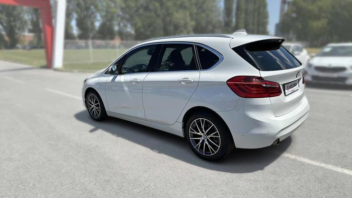 BMW 218i Active Tourer Advantage